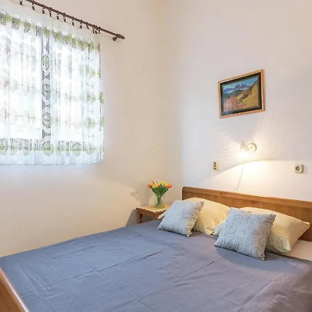One-bedroom In Appartement Medulin